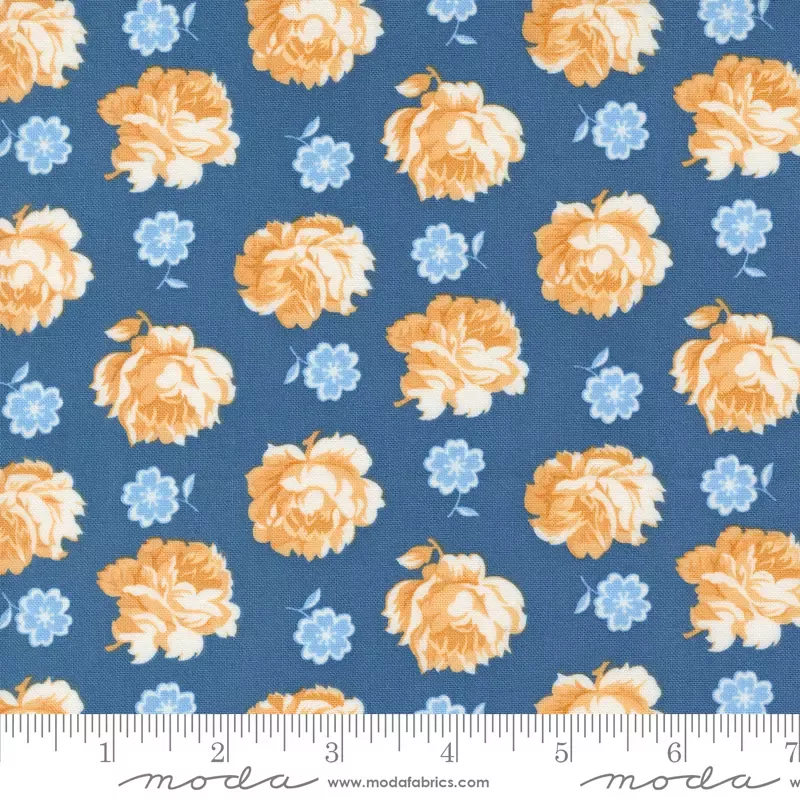 1 meter – Denim and Daisies – Denim – Large Flower